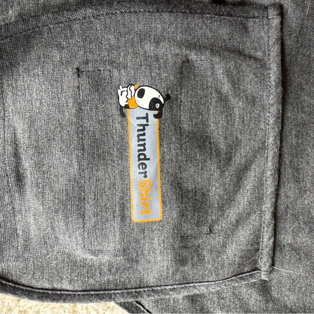 Thundershirt Charcoal Gray Adjustable Anxiety Vest for Dogs Cats Small Size EUC - Picture 5 of 10